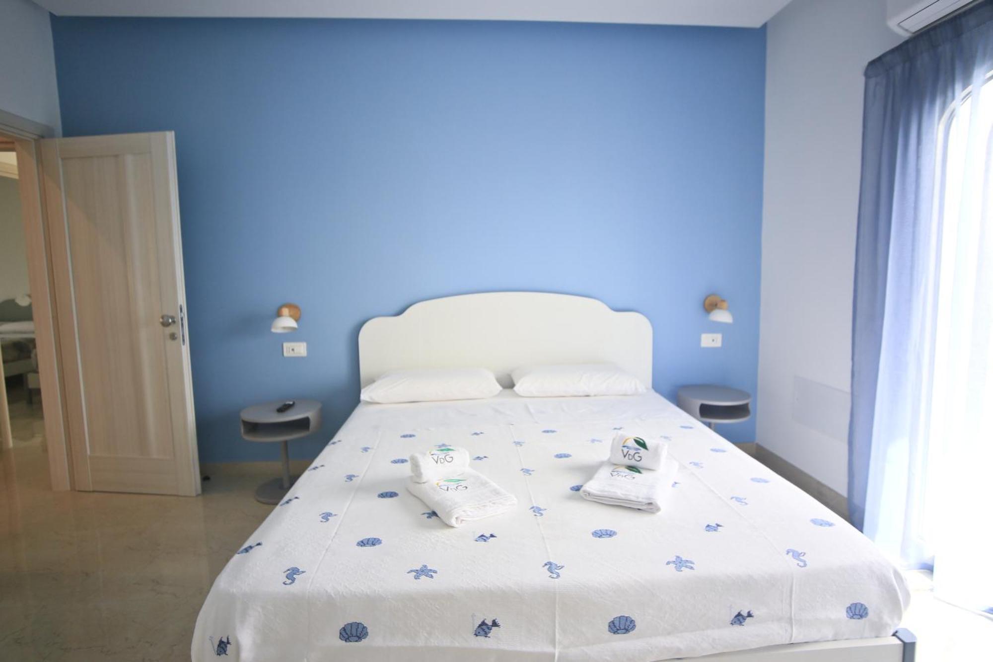 Villa Del Gaudio Rooms & Apartments Castellammare di Stabia Exterior photo