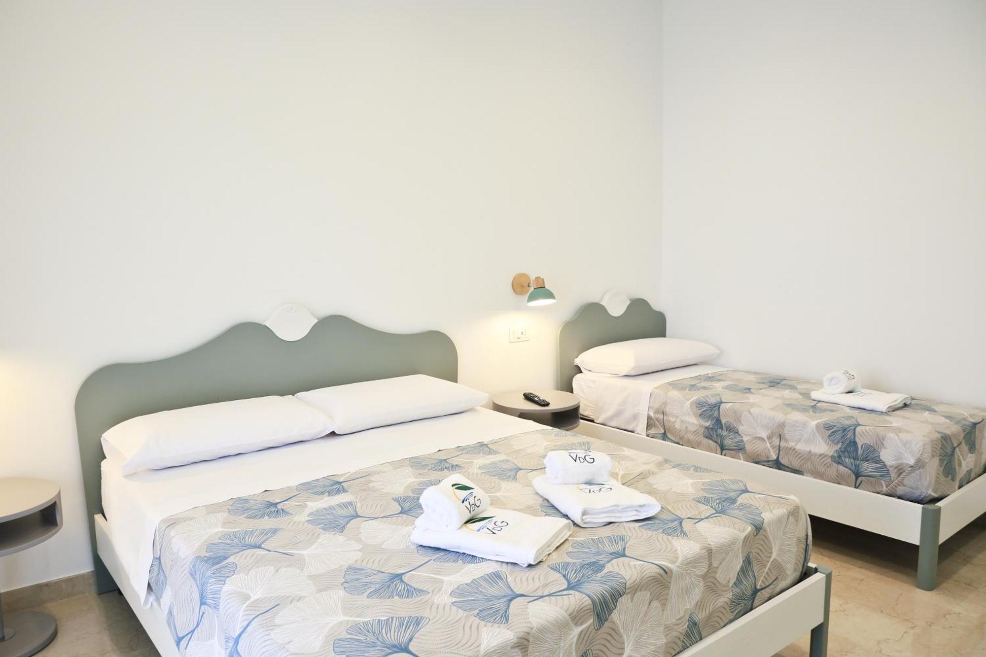 Villa Del Gaudio Rooms & Apartments Castellammare di Stabia Exterior photo