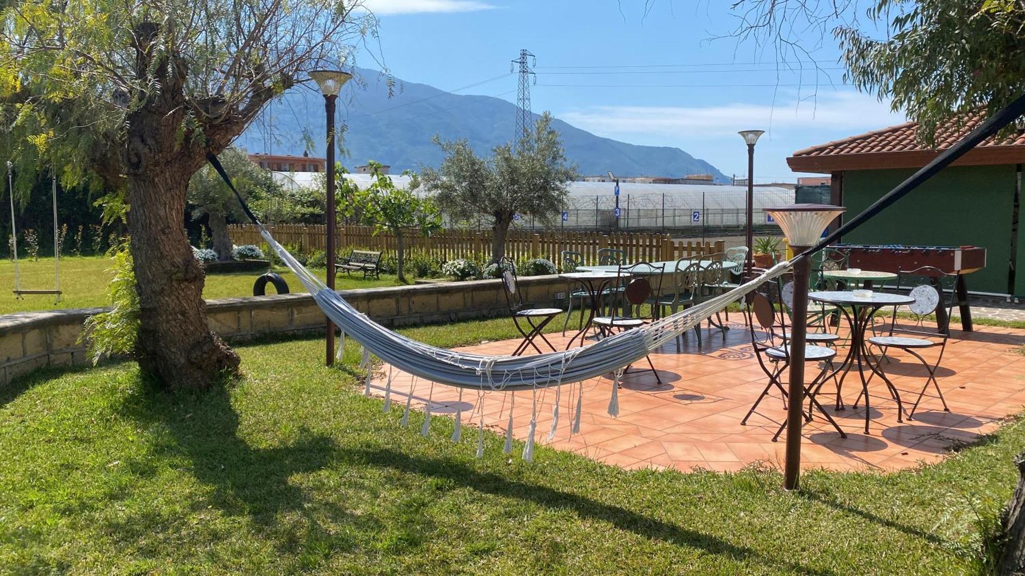 Villa Del Gaudio Rooms & Apartments Castellammare di Stabia Exterior photo